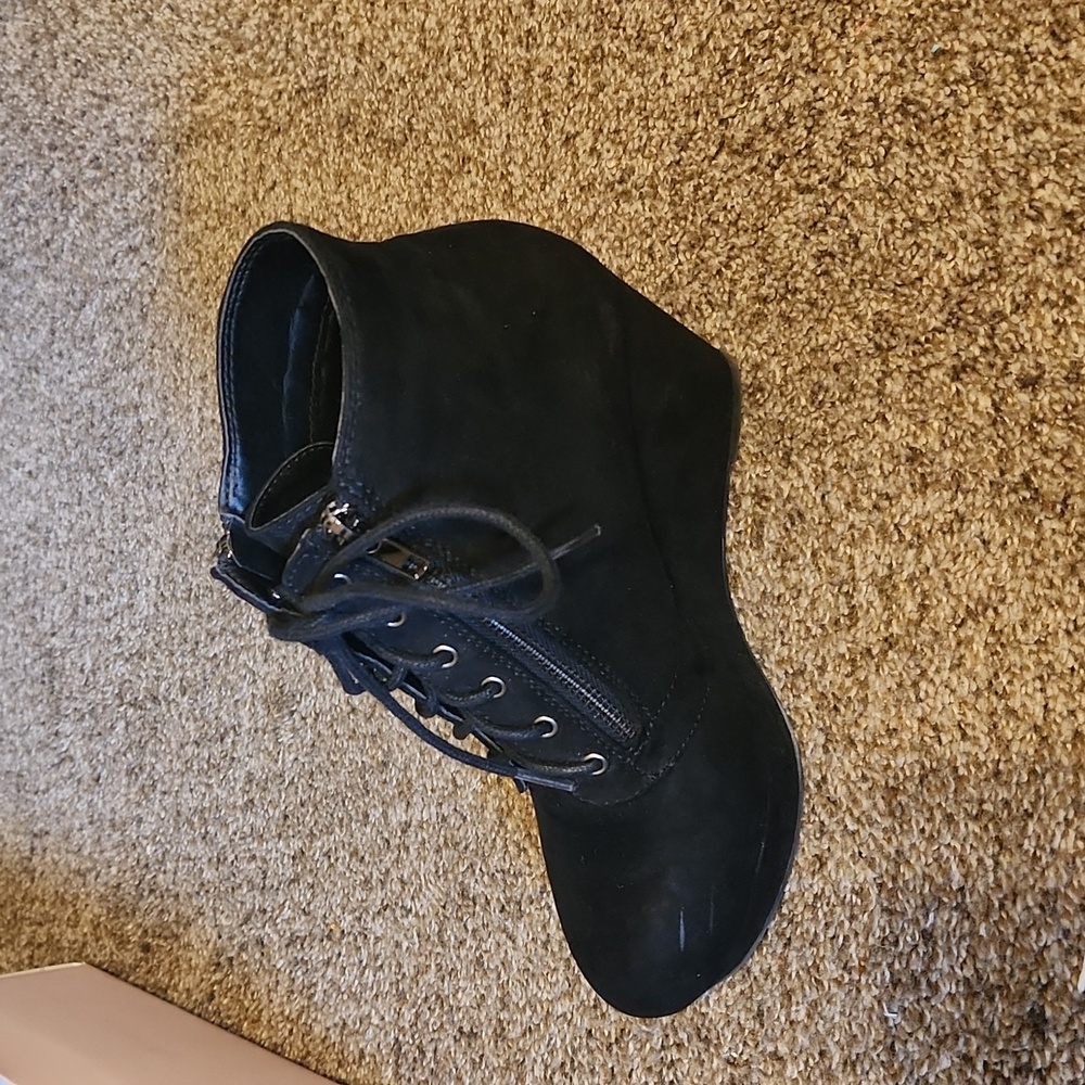 Woman's black booties